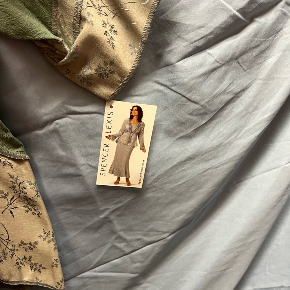Elegant Sage Green and Cream Patchwork Shirt And Skirt Set - Picture 12 of 12